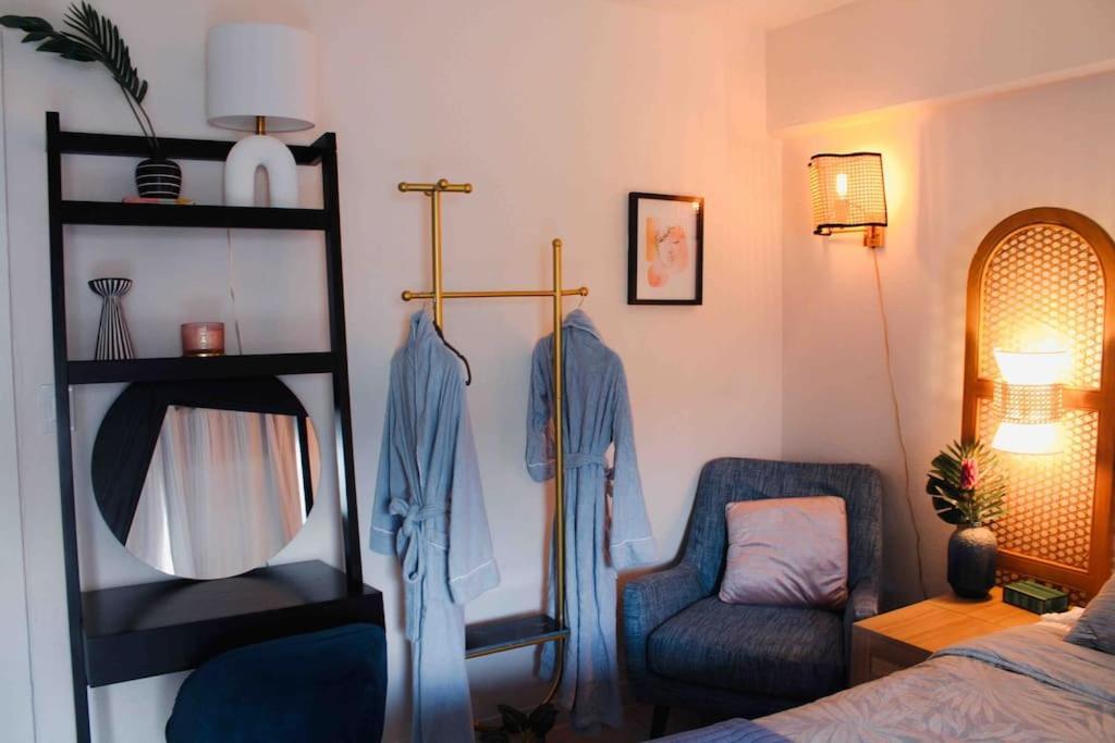 Seashore Waikiki Studio 1 Block From A Beach No Resort Fees โฮโนลูลู ภายนอก รูปภาพ